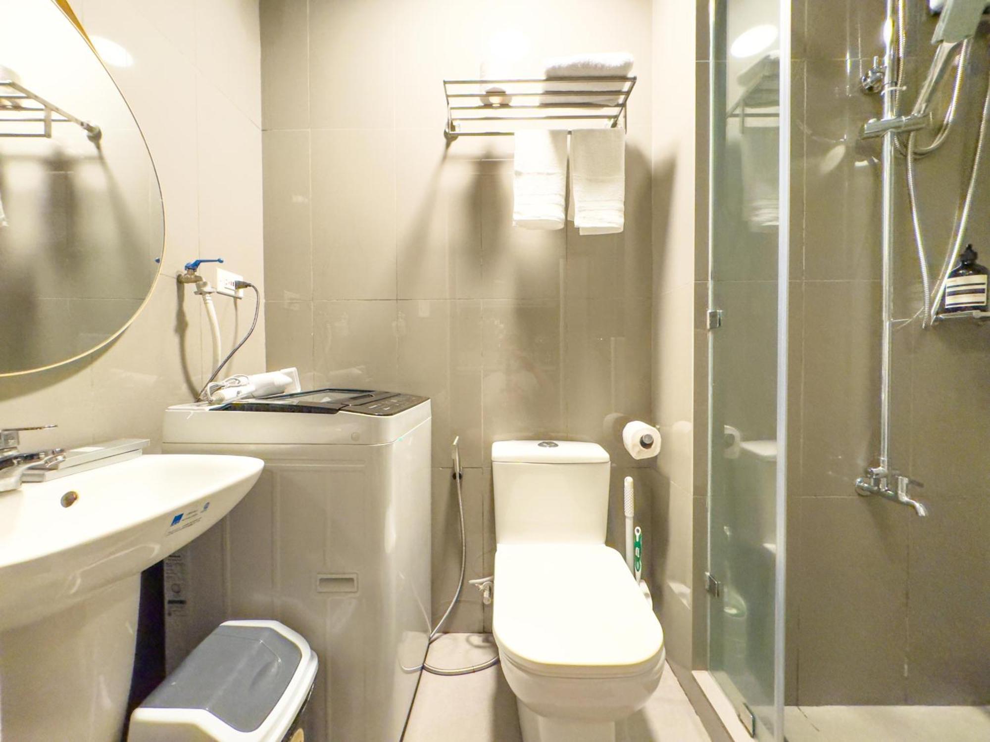 1br Makati, Air Residences M002 Manila
