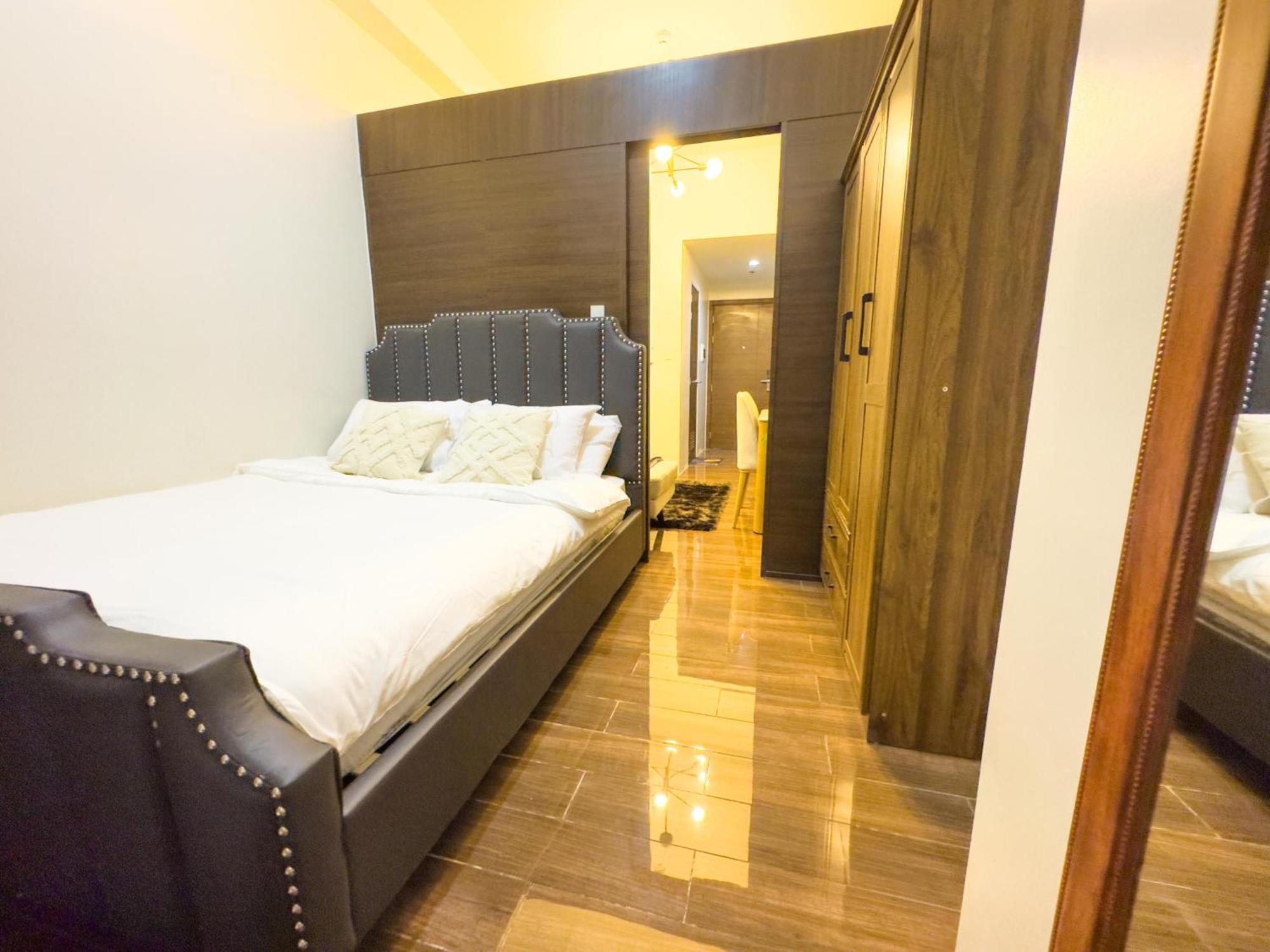 1br Makati, Air Residences M002 *