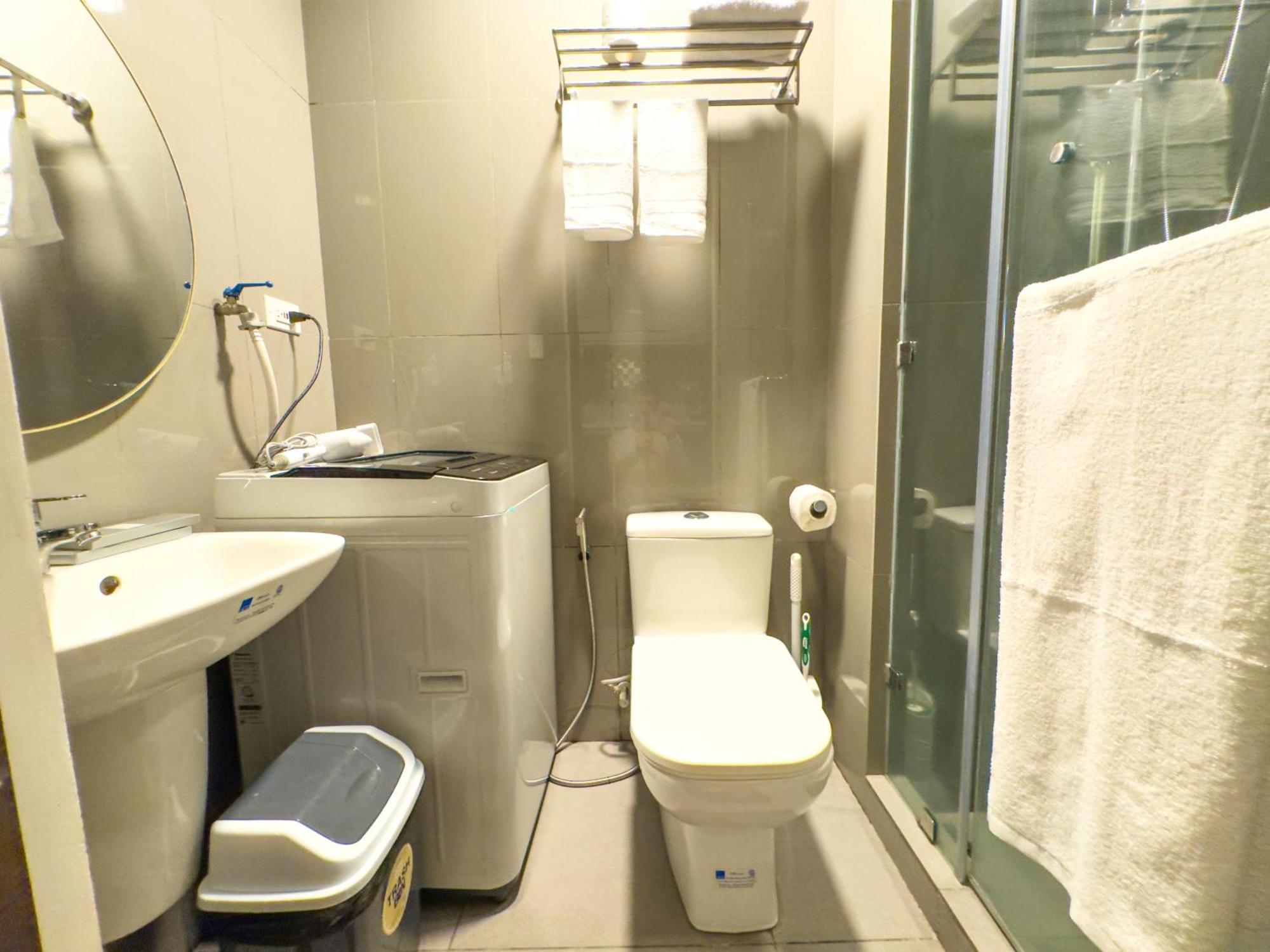 1br Makati, Air Residences M002 Apartment Manila