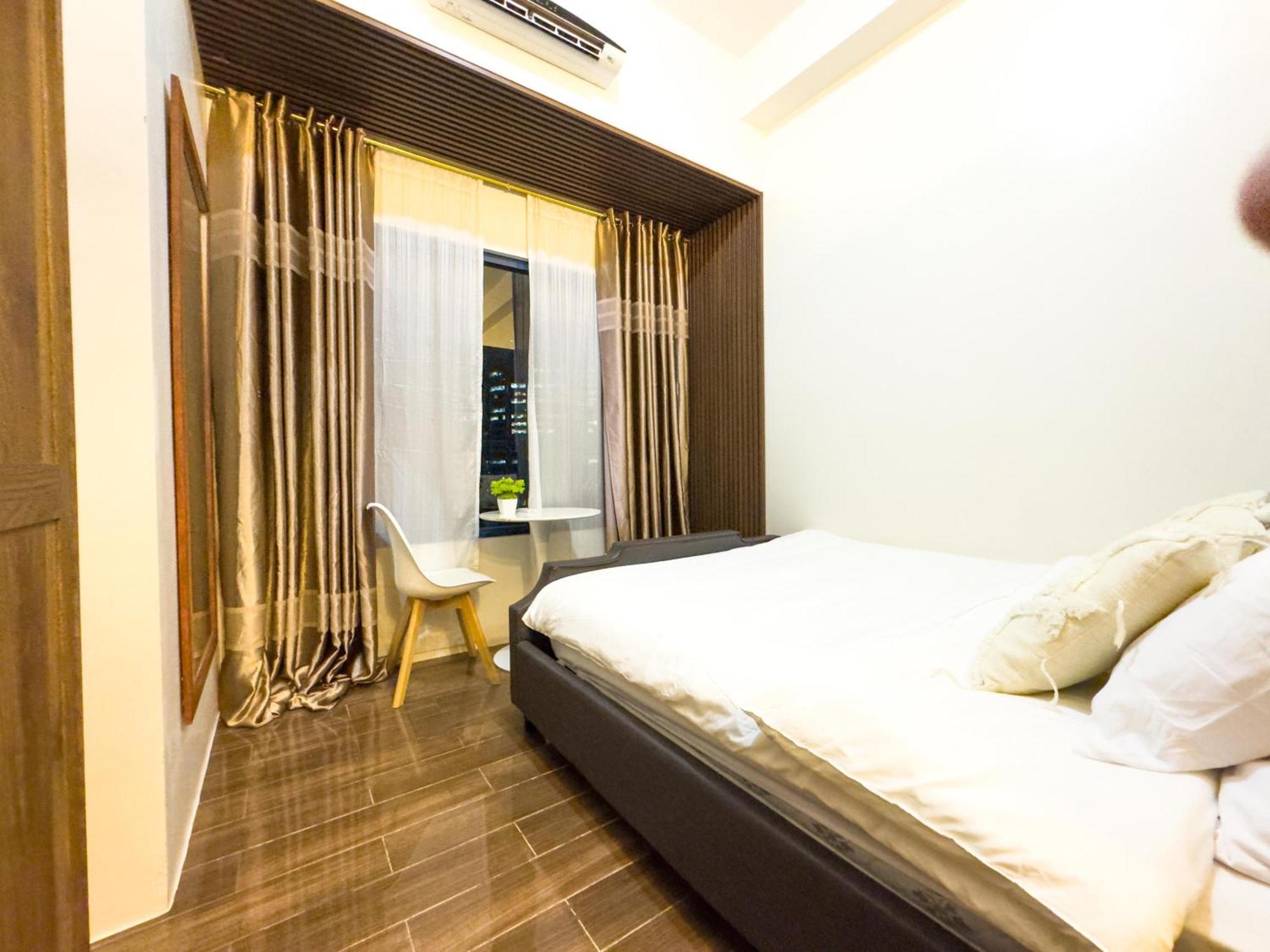 1br Makati, Air Residences M002 Apartment
