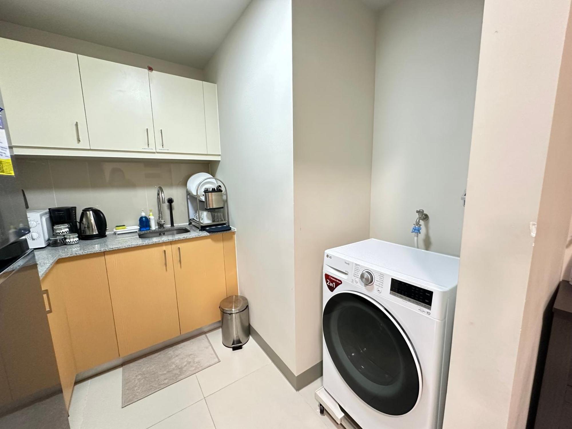 Relax And Unwind At Uptown Bgc Apartamento Manila