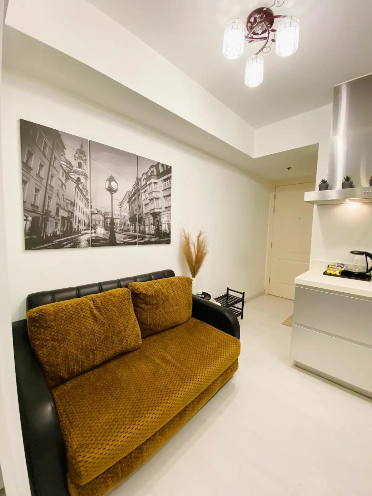 Beach Front Living In The Heart Of The City, Azure Residences Apartment *