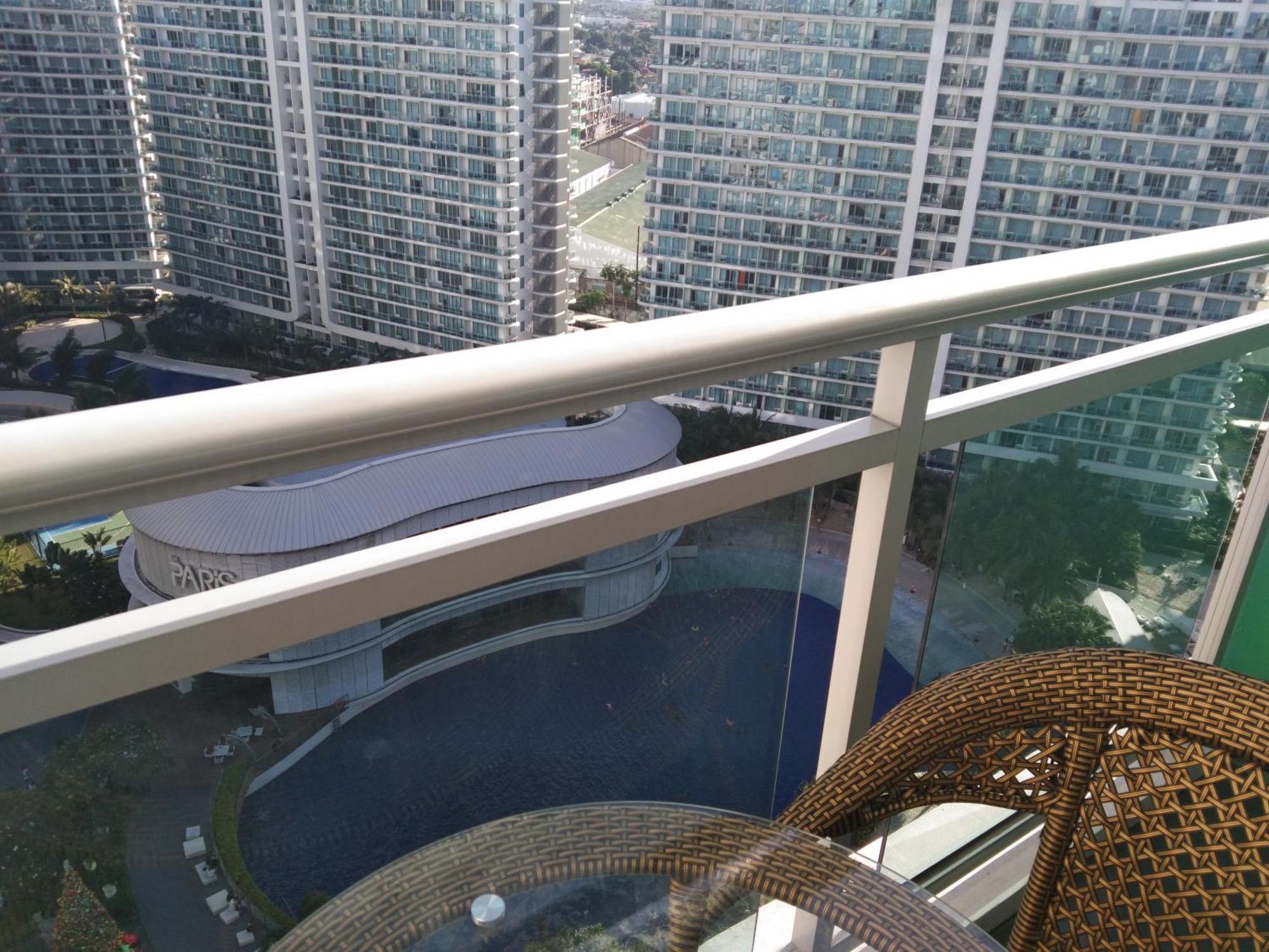 Aparthotel Residences In Azure Condominium Paranaque City Metro *