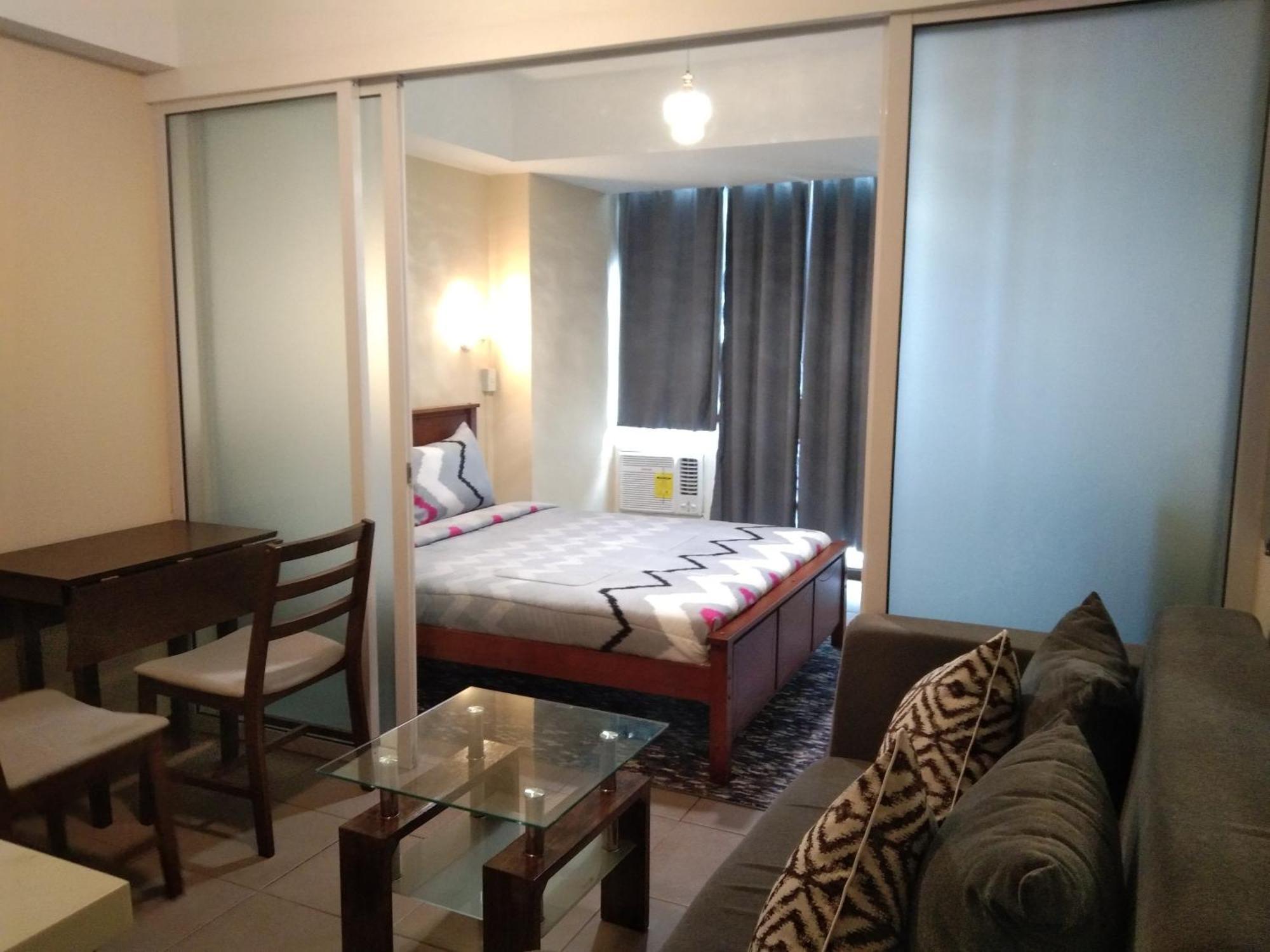 Residences In Azure Condominium Paranaque City Metro * Manila
