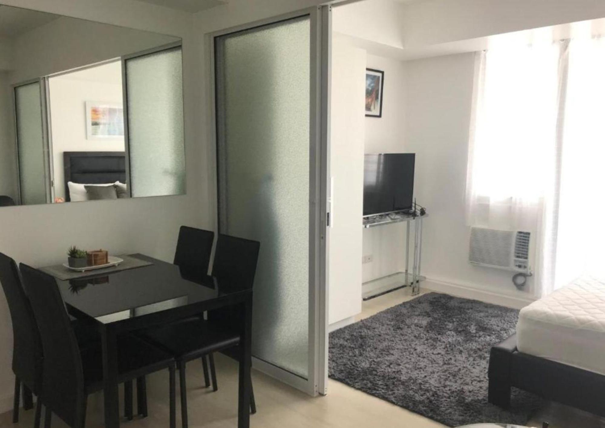 Aparthotel Riel's Condotel In Azure Beach Residences *