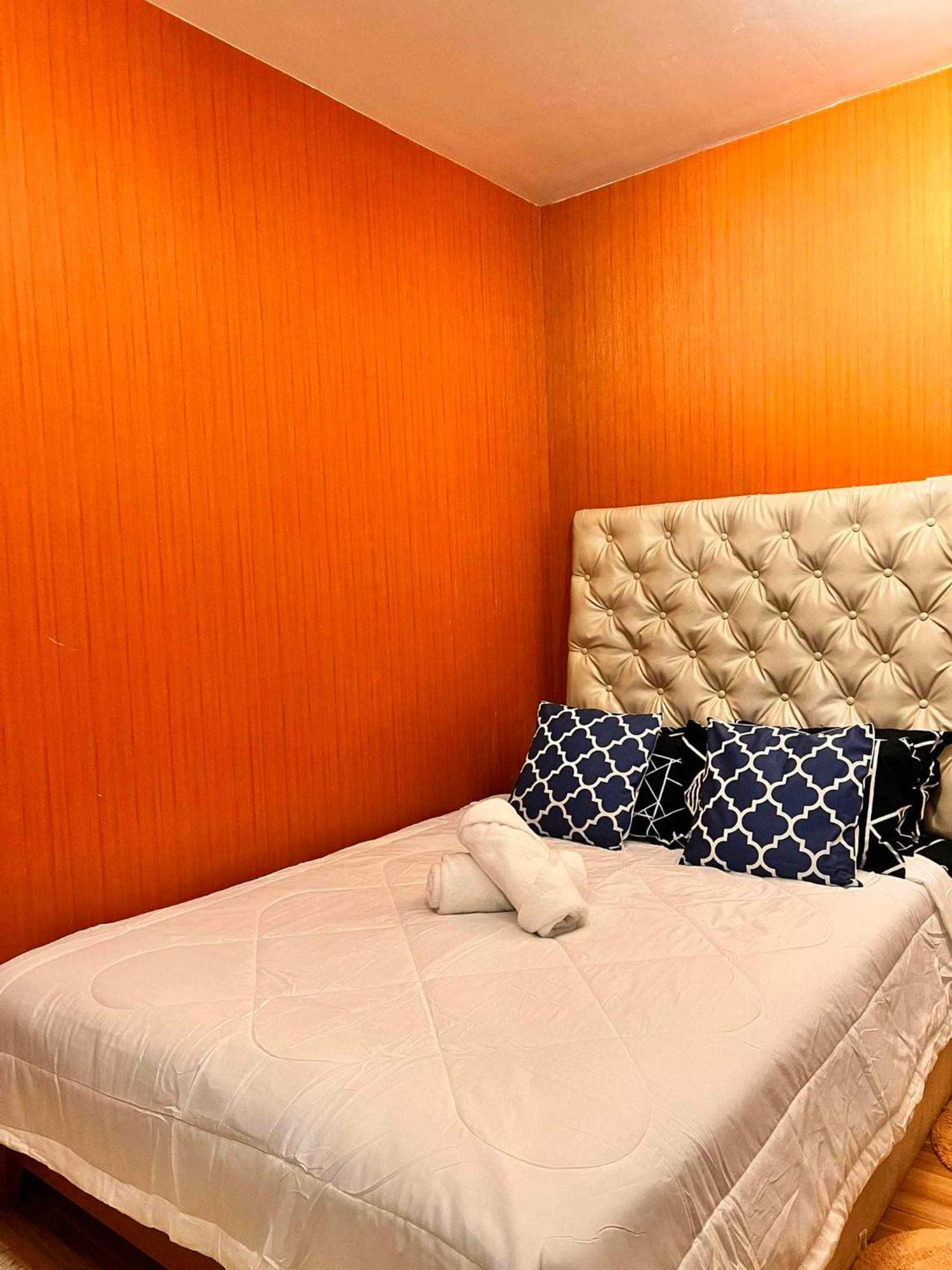 Riel's Condotel In Azure Beach Residences Aparthotel *