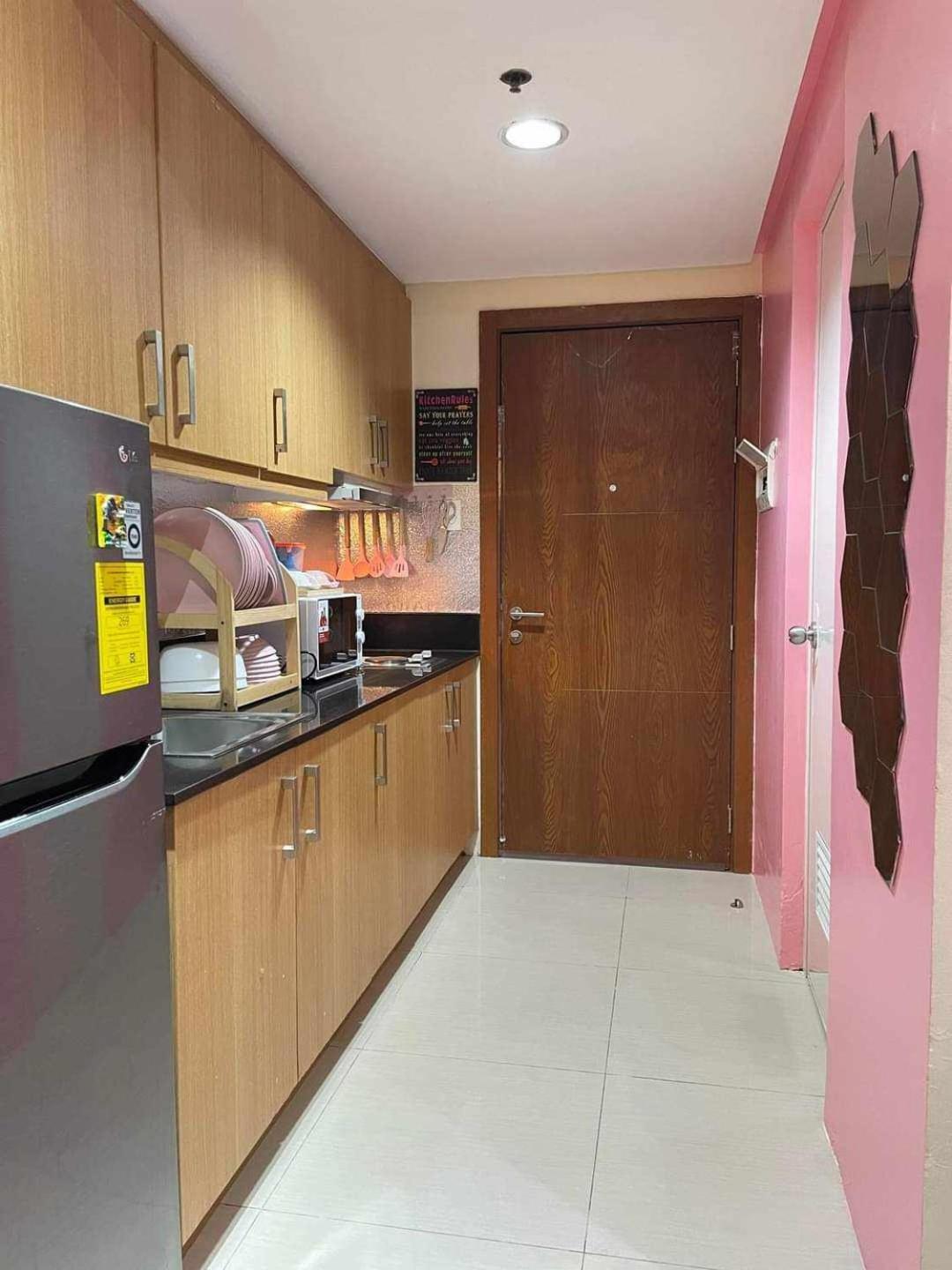 Moa Condotel Staycation By Abode Property Manila