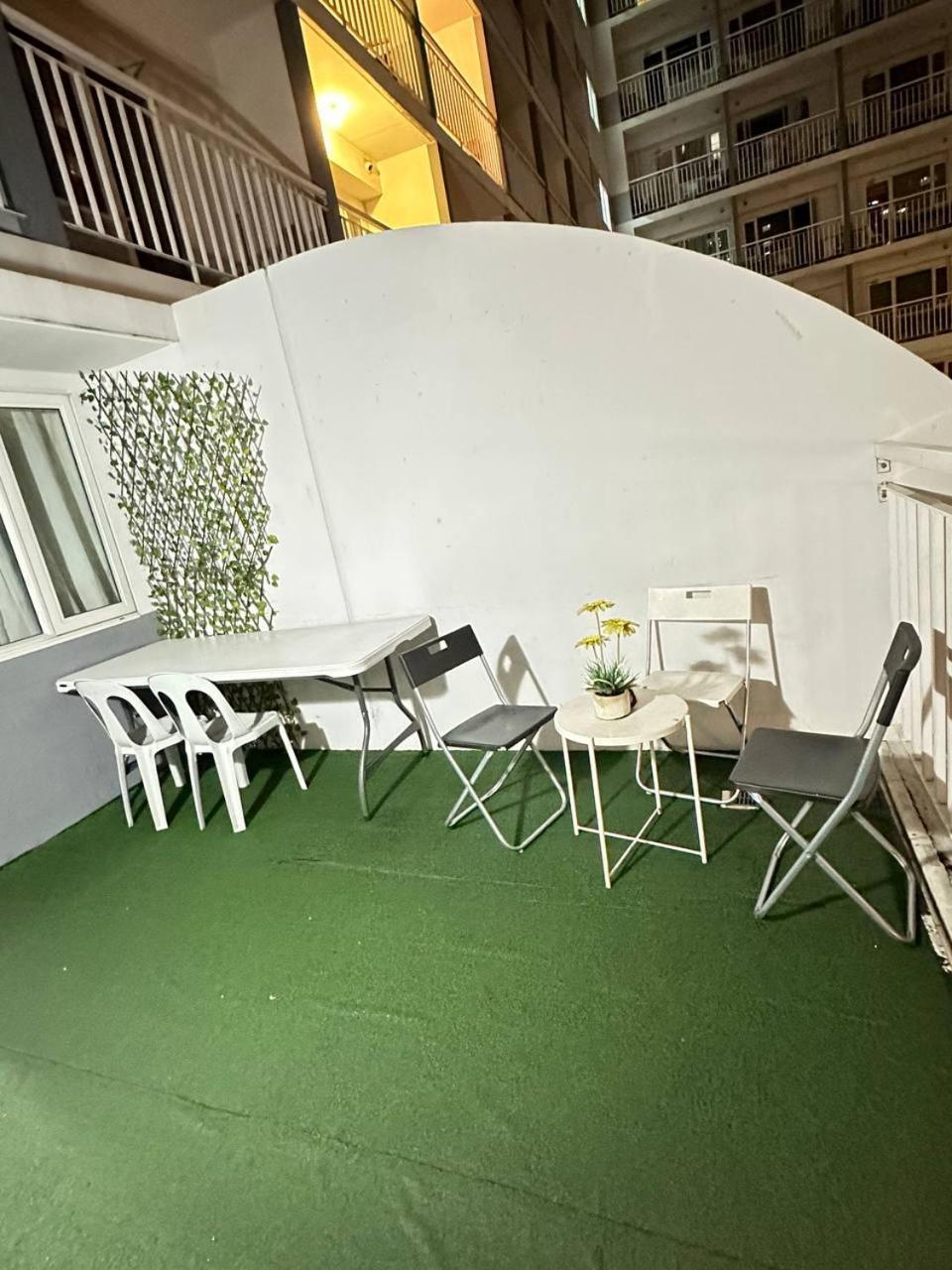 Moa Condotel Staycation By Abode Property
