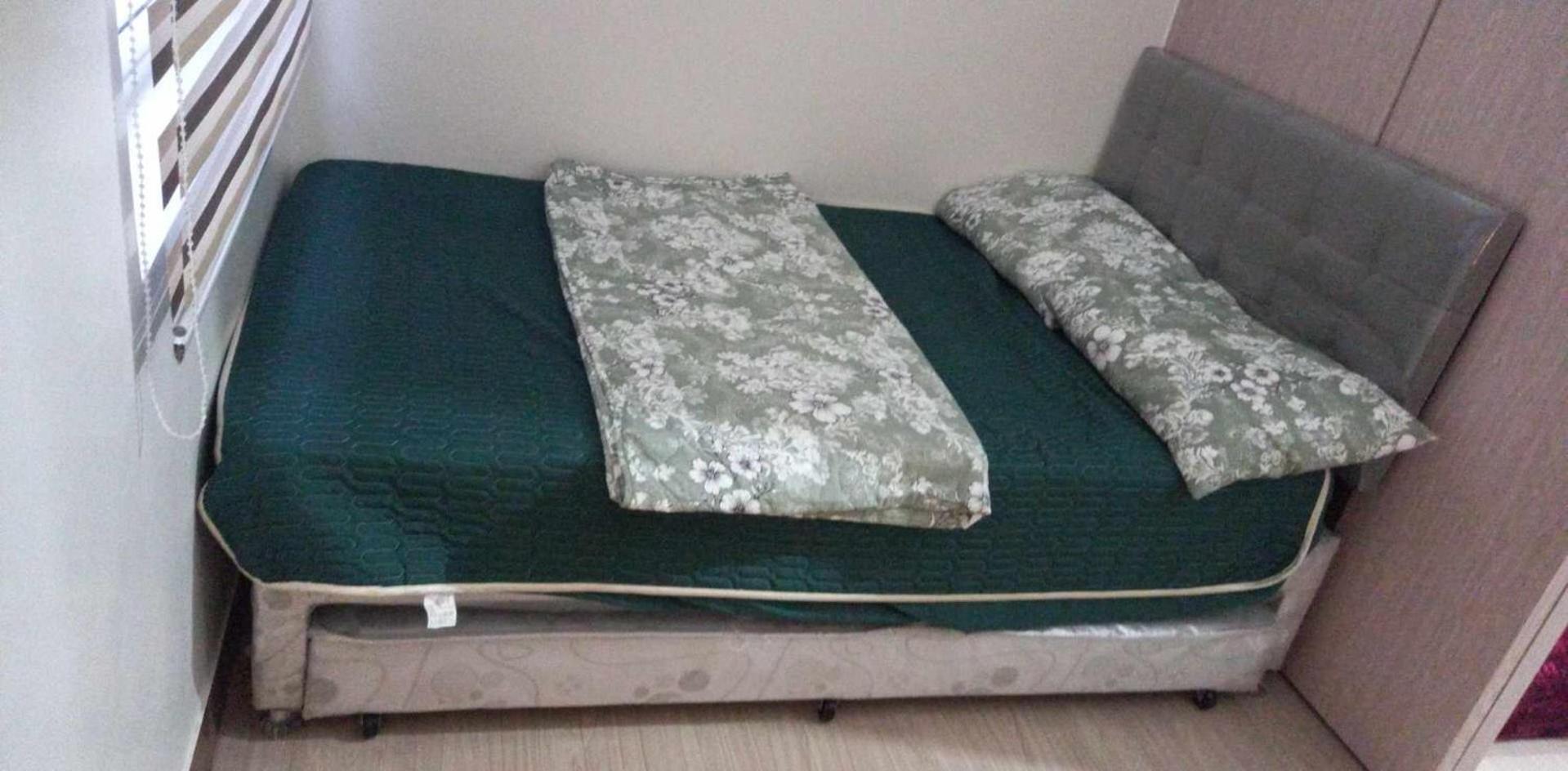 Comfy 1 Bedroom With Netflix & Free Wifi - Trees Residences Manila