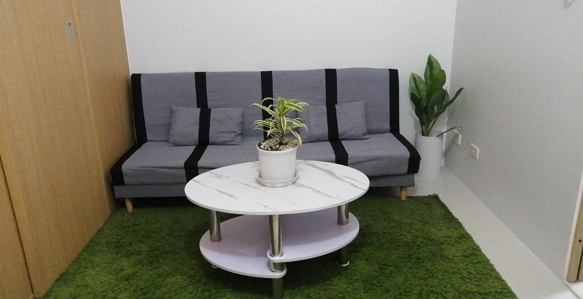 Grass Residences Sm North Qc Apartment