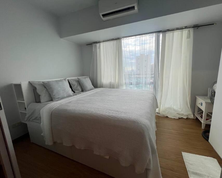 Skyloft Acqua Private Residences Apartment