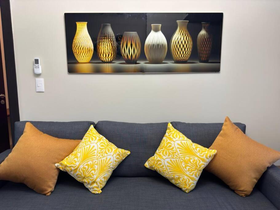 Executive Gem Beside Malls And Bars At Uptown Bgc Apartment Manila
