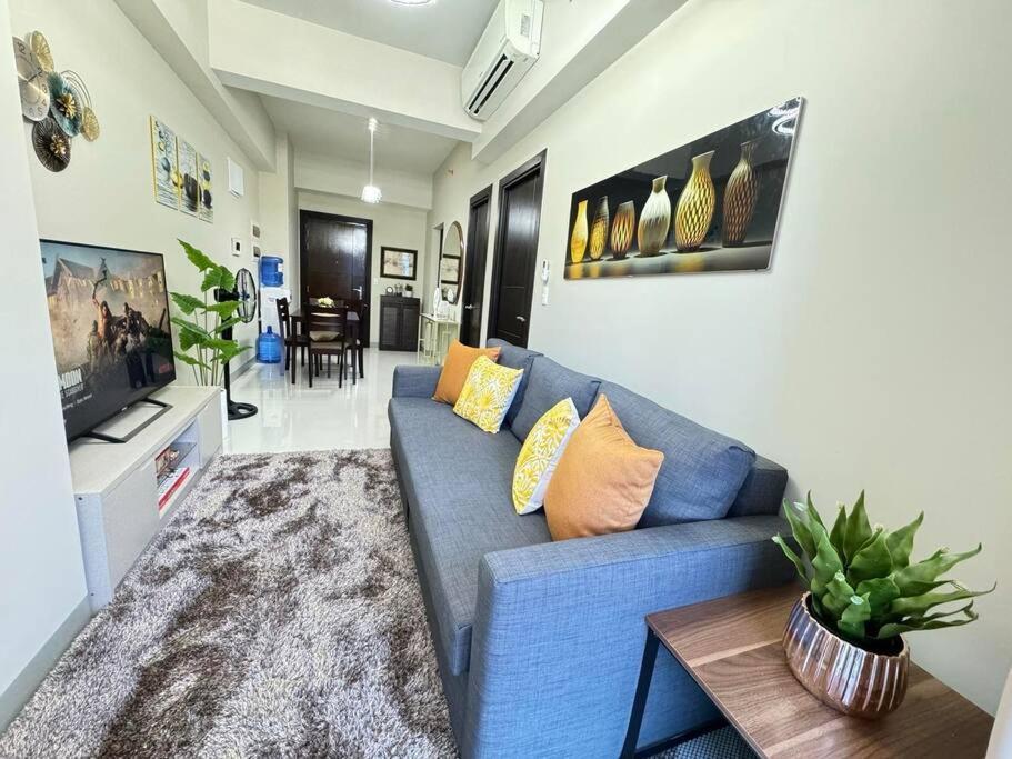 Executive Gem Beside Malls And Bars At Uptown Bgc * Manila