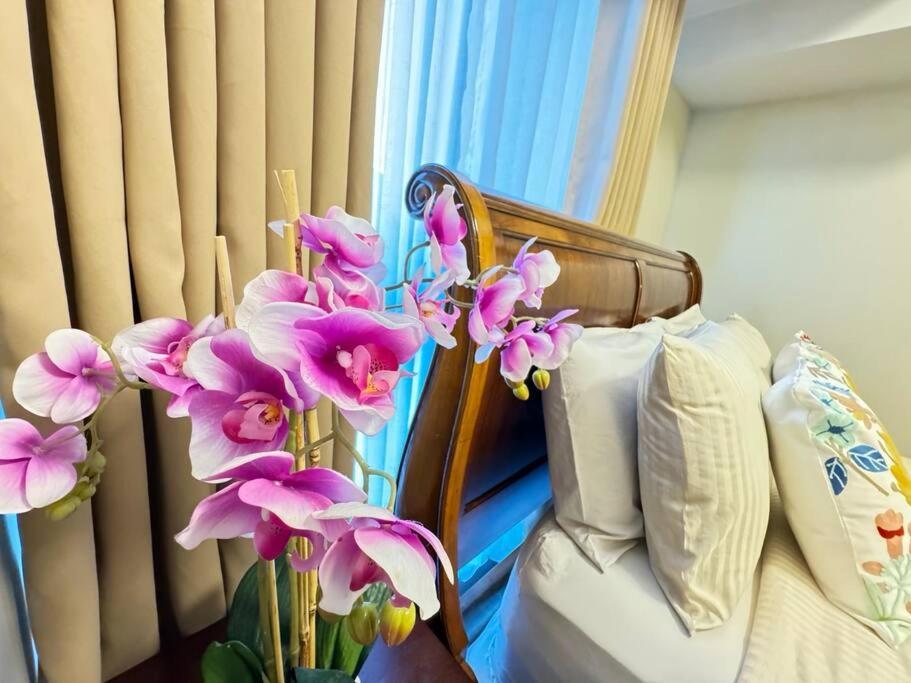 Executive Gem Beside Malls And Bars At Uptown Bgc Apartment Manila