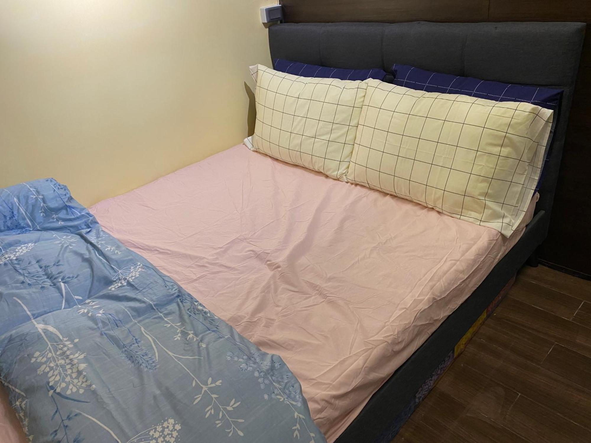 Apartment Sleek Sophistication 2 Bedroom Urban Oasis Makati 300 Mbps Superfast