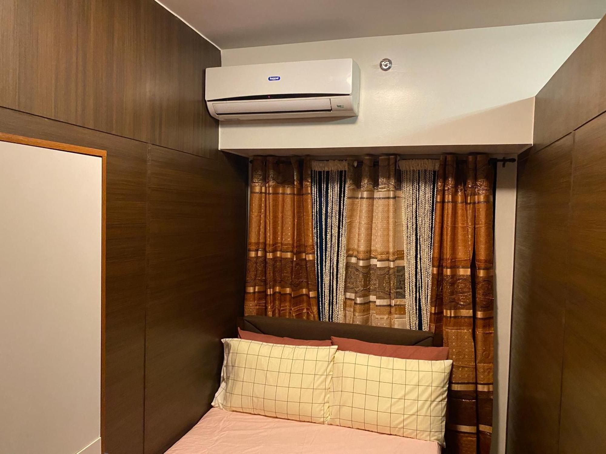 Apartment Sleek Sophistication 2 Bedroom Urban Oasis Makati 300 Mbps Superfast