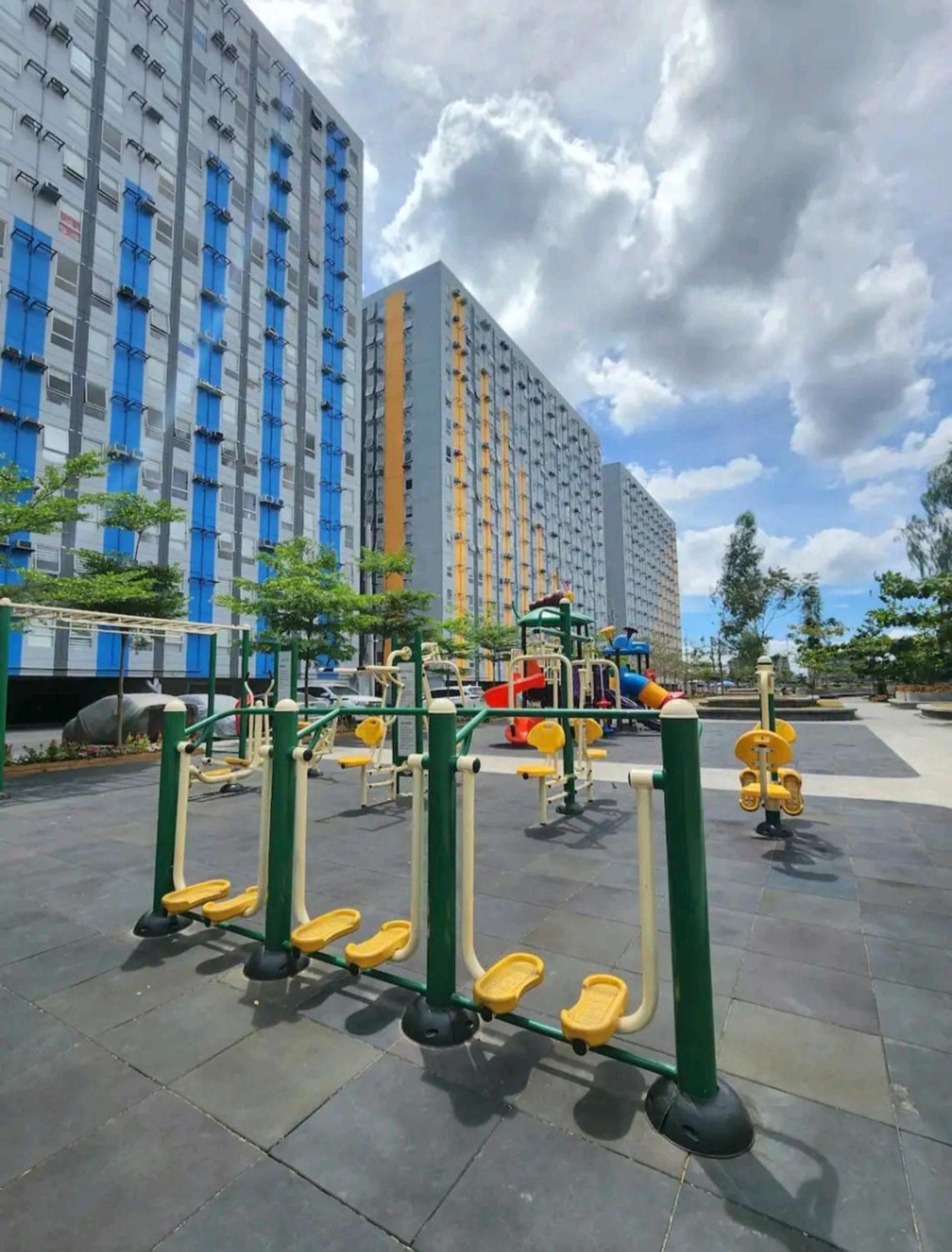 Apartment Dlighful Pad's Massagechair Freeparking Bar Park Garden