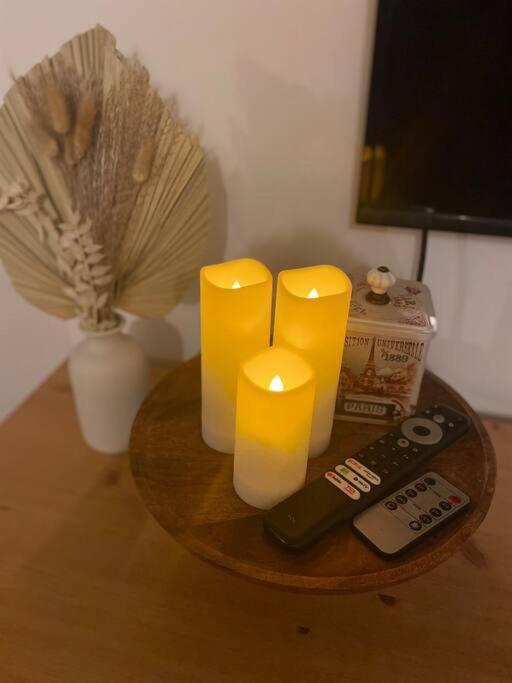 Coastal Inspired 2br I Fast Wi-fi I Near Bgc Apartment Manila