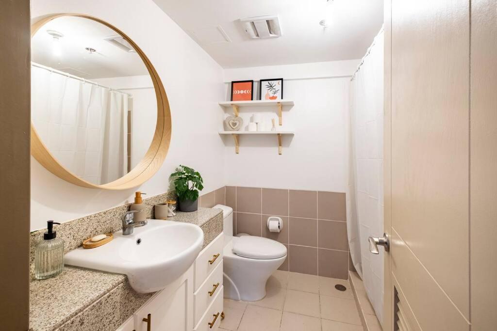 Coastal Inspired 2br I Fast Wi-fi I Near Bgc Apartment *