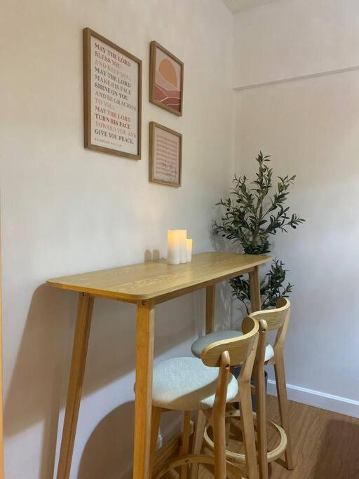 Coastal Inspired 2br I Fast Wi-fi I Near Bgc Apartment