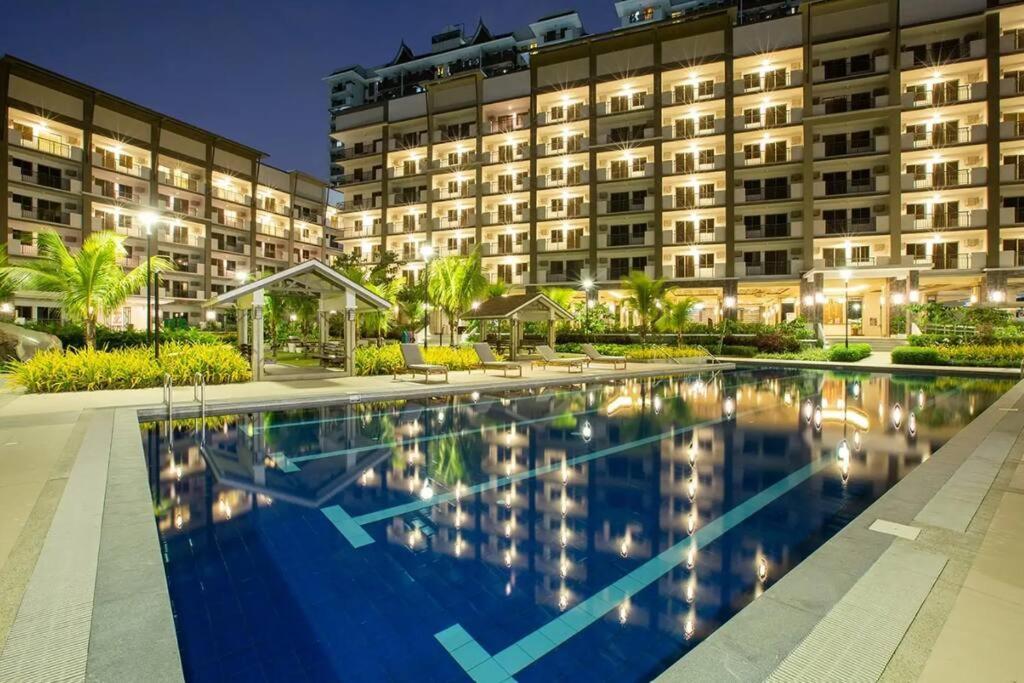 Apartment Coastal Inspired 2br I Fast Wi-fi I Near Bgc Manila