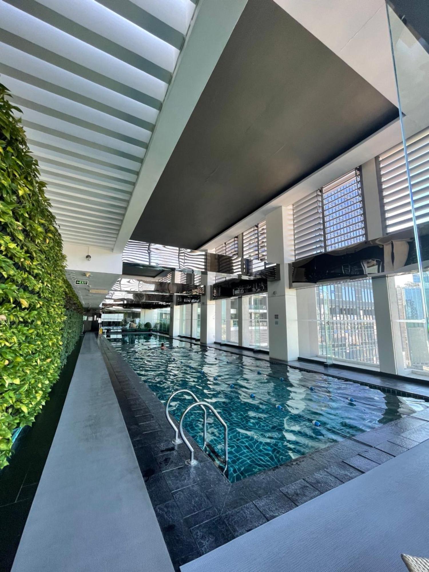 Quiet With Fast Wifi, Own Balcony, Pool And Gym Apartamento Manila