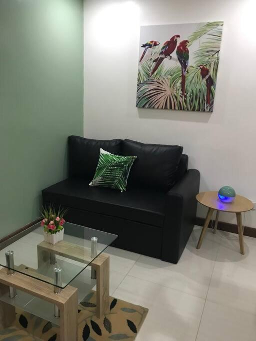 Loft Style Unit In Makati With Netflix Wifi Manila