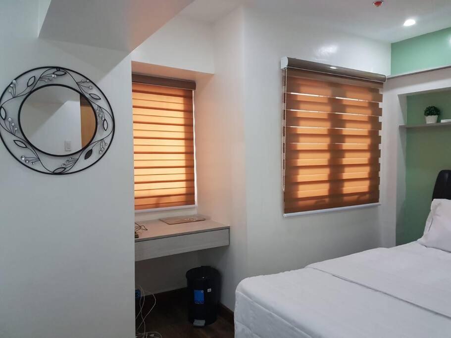 Loft Style Unit In Makati With Netflix Wifi