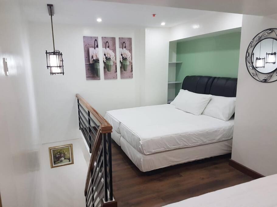 Loft Style Unit In Makati With Netflix Wifi Apartment Manila