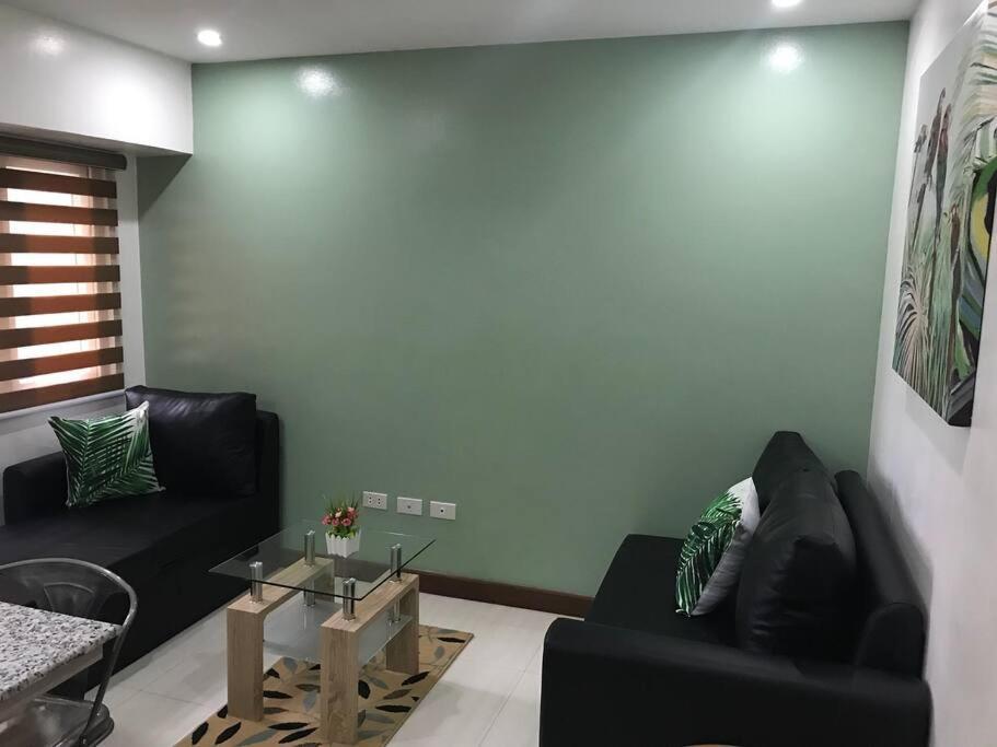 Loft Style Unit In Makati With Netflix Wifi Apartment