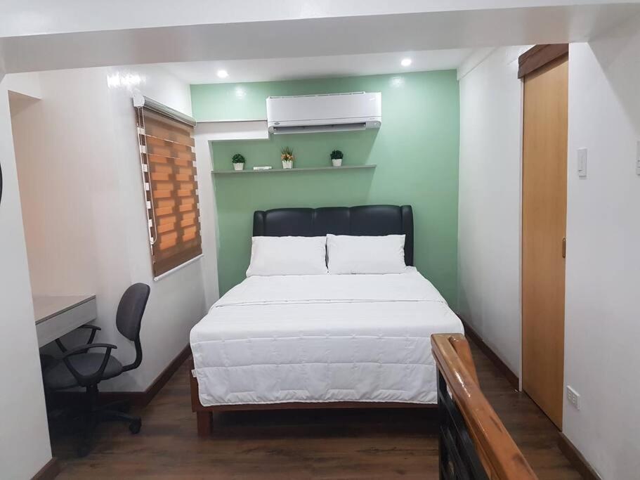 Loft Style Unit In Makati With Netflix Wifi Manila