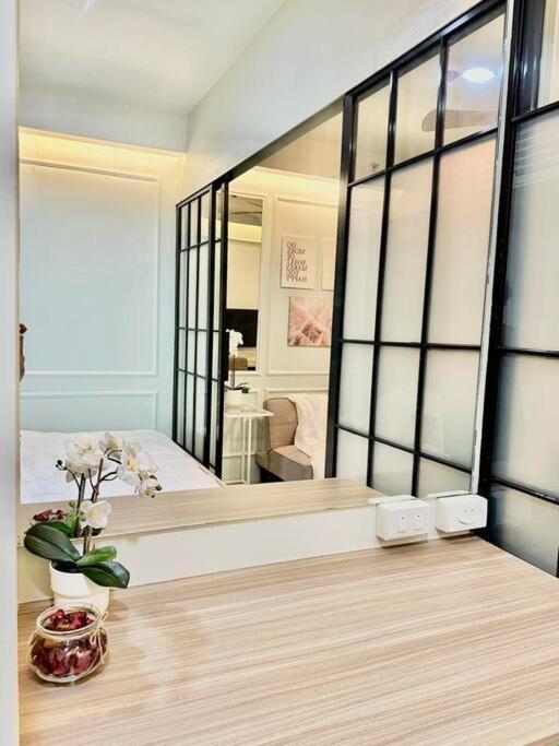 Blue Oikos Aesthetic 1br Pool View In Moa *