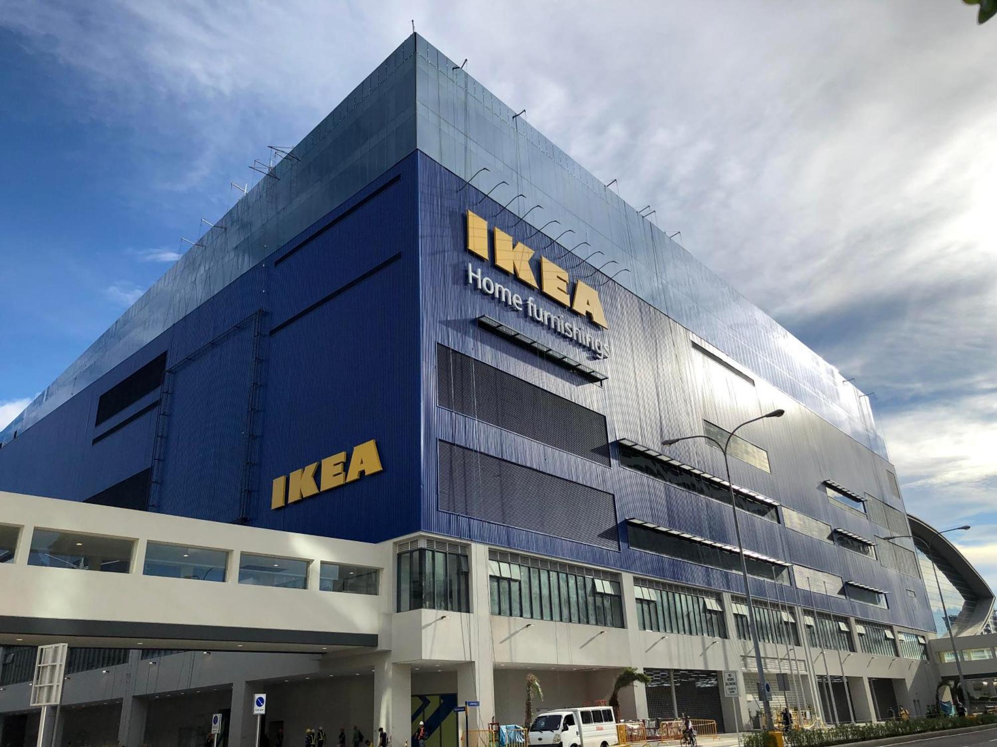 1 Bedroom With Balcony Manila