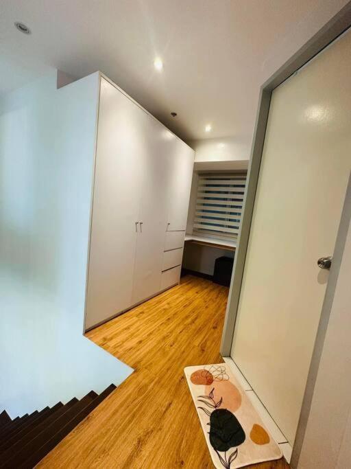 Apartment A2j Luxury 2br Bgc Loft Taguig Manila