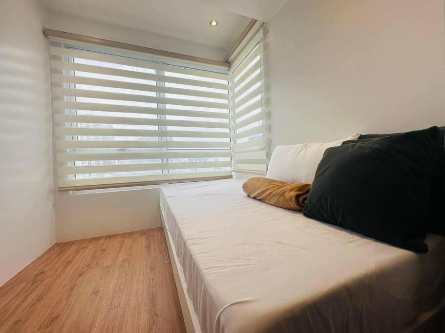 Apartment A2j Luxury 2br Bgc Loft Taguig Manila