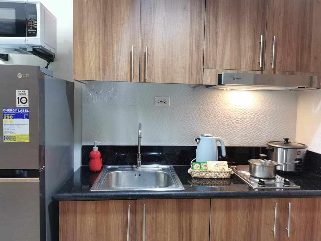 Mall Of Pasay Shore 3 Tower Condotel