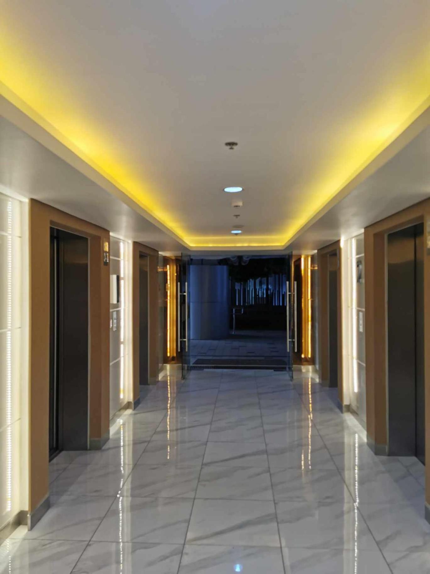 Apartment Mall Of Pasay Shore 3 Tower Condotel
