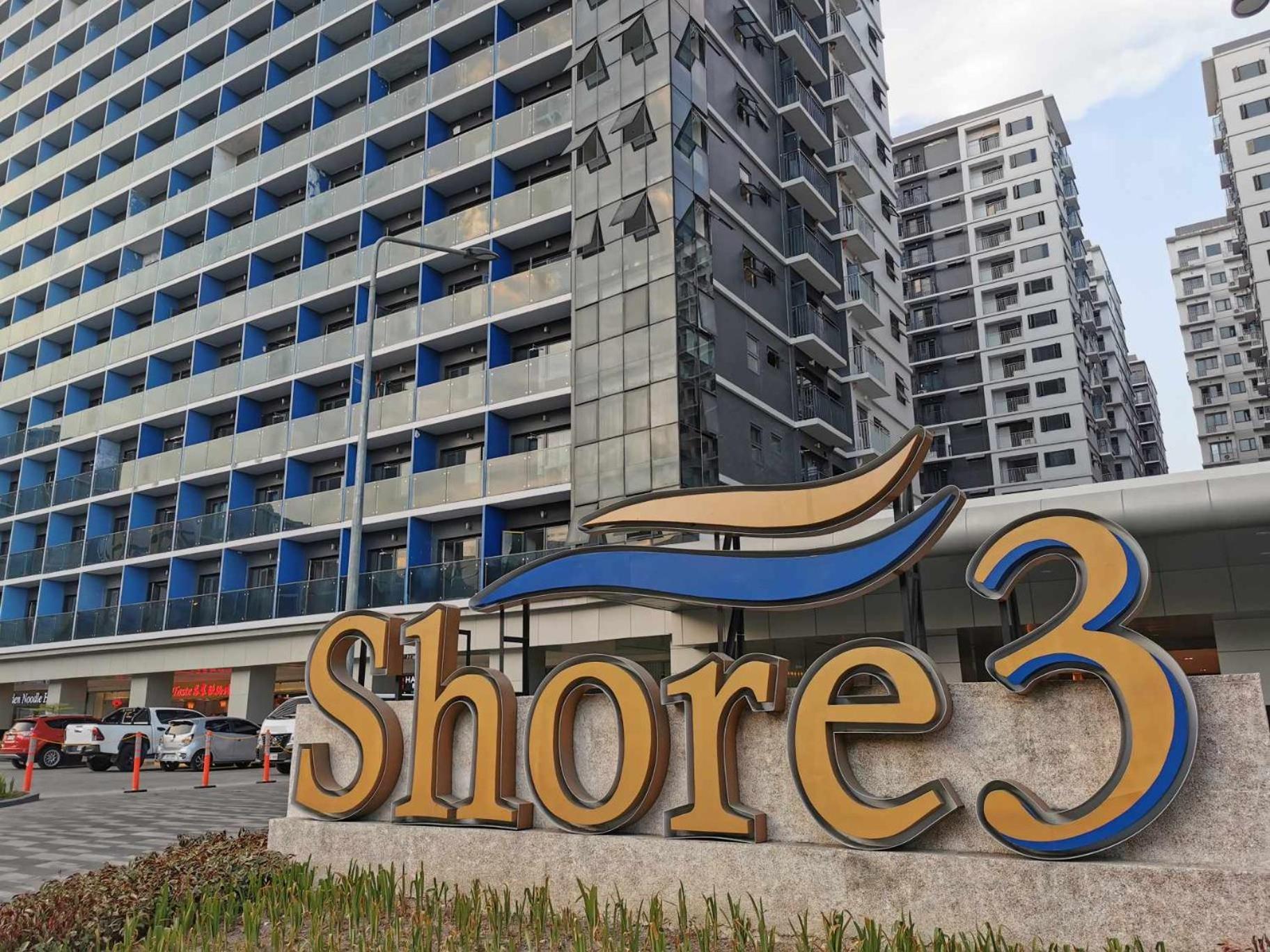 Apartment Mall Of Pasay Shore 3 Tower Condotel