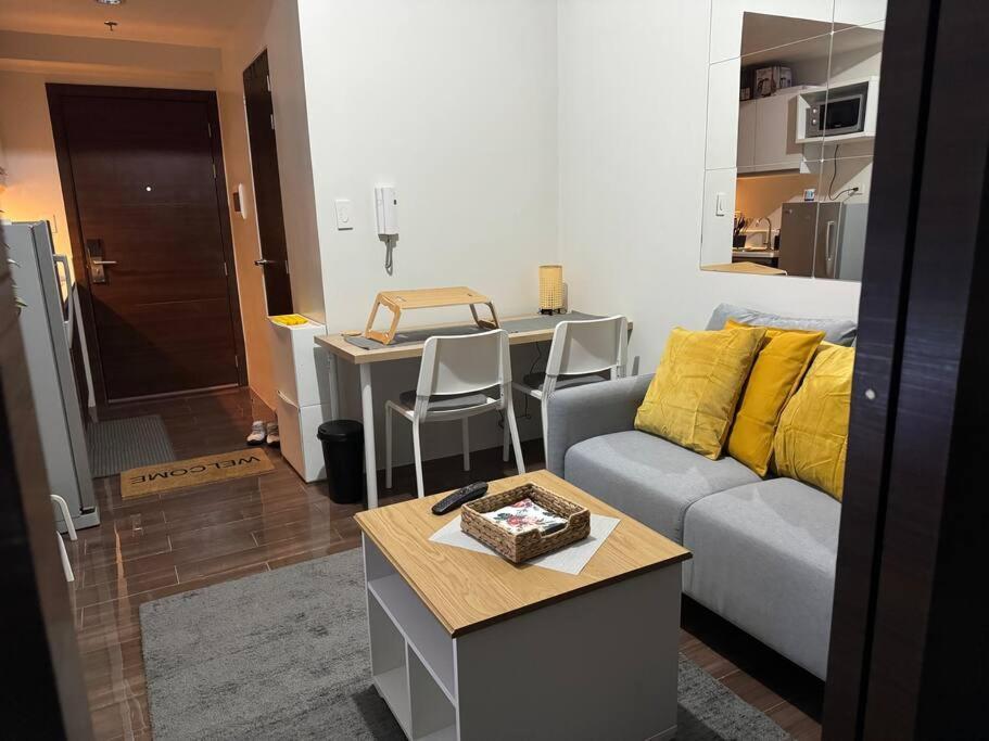 Five Star In Makati Apartment *