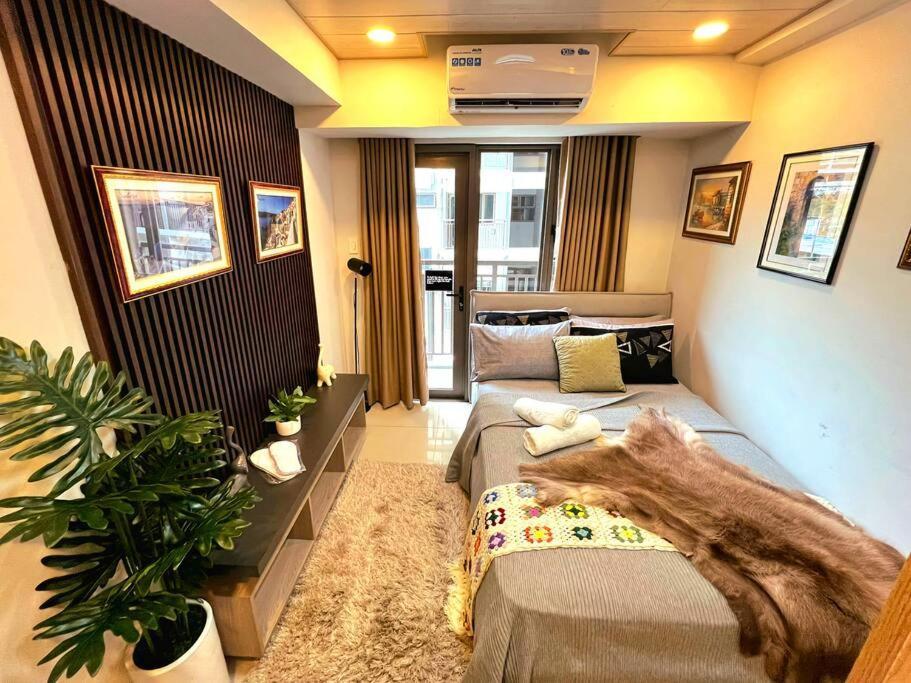 Elegant Corner Unit 2br With King Bed, Pool, Jacuzzi, Livetv,hbo Max, 270 Mbps & Free Parking Near Moa Apartment *