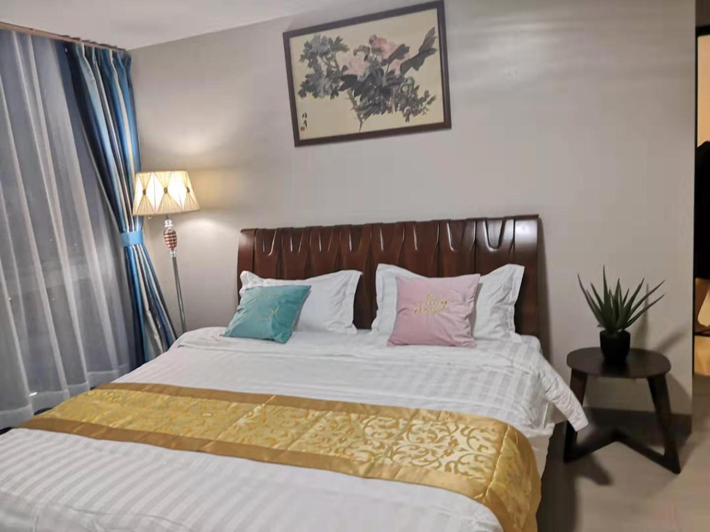Bgc One Uptown Apartment Manila