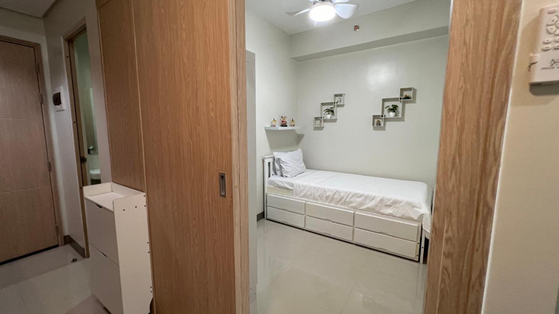 Apartment Urbanease Living At Charm Residences Near Sta Lucia Mall And Robinsons Mall Manila