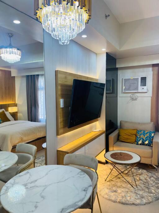 Apartment Marias Near Bay Free Use Of Pool Manila