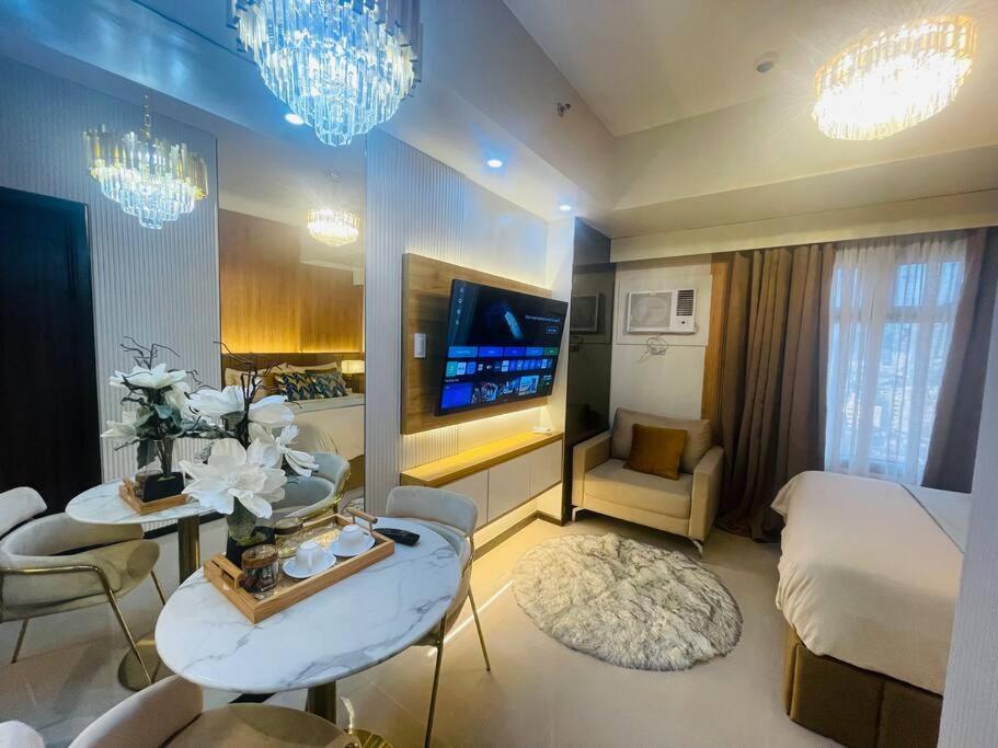 Apartment Marias Near Bay Free Use Of Pool Manila