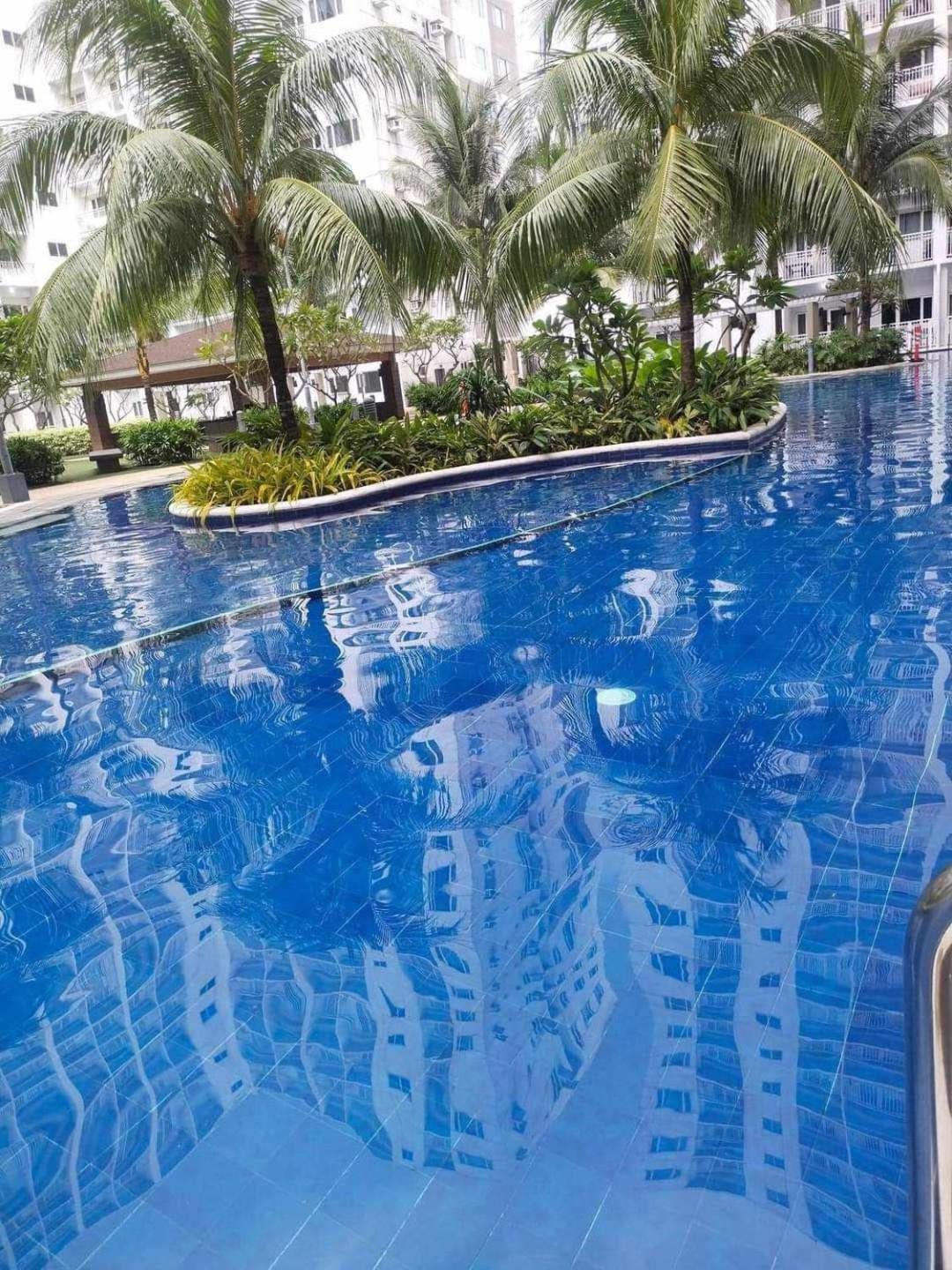 Shore 2 Residences High Speed Internet Walking Distance To Moa And Ikea Apartment *