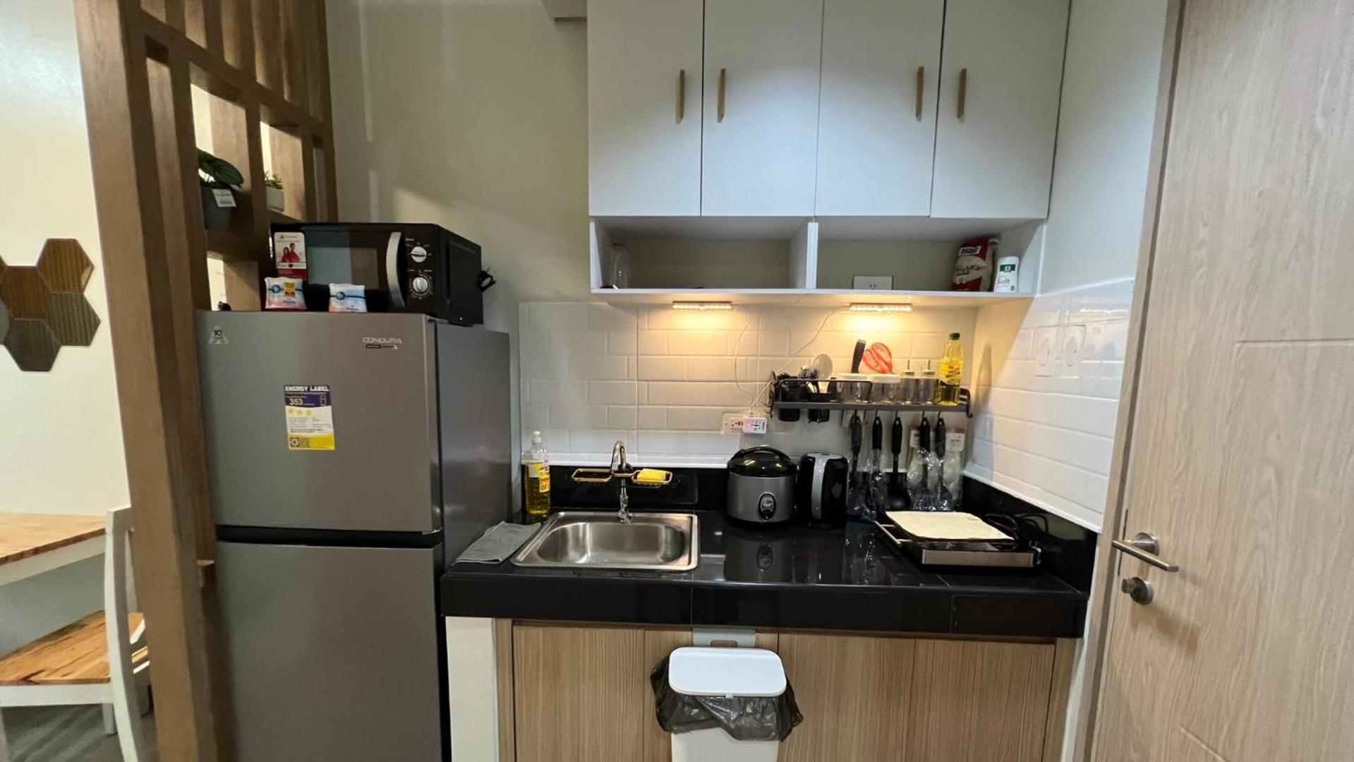Urbanease Living At Charm Residences Near Sta Lucia Mall And Robinsons Mall * Manila