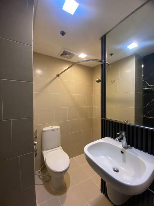 Big Family With 200mbps Wi-fi In Makati Ave Apartment *