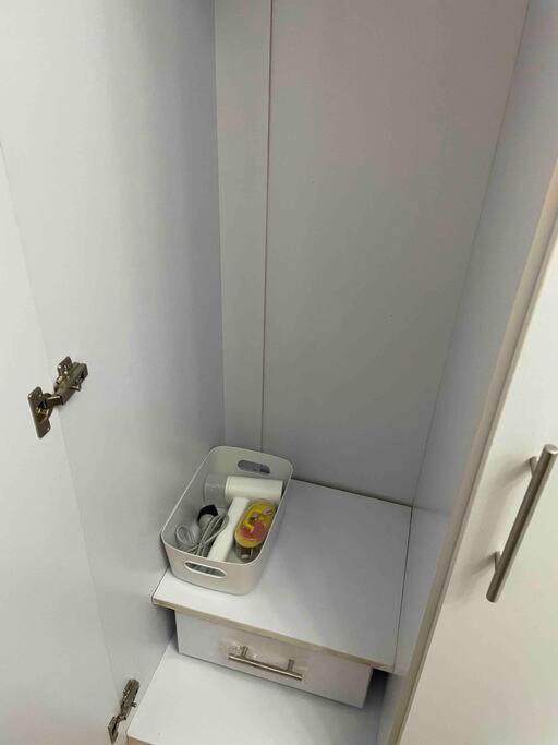 Sunny Solace A Homey In Filinvest Alabang Apartment *