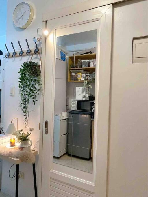 Apartment Sunny Solace A Homey In Filinvest Alabang *