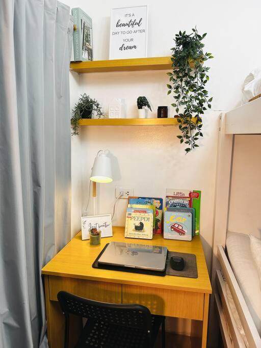Sunny Solace A Homey In Filinvest Alabang Apartment *